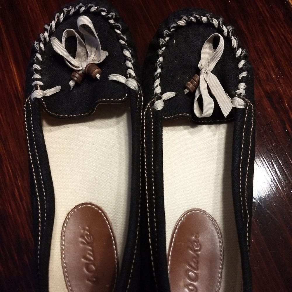 Olukai black ladies shoes